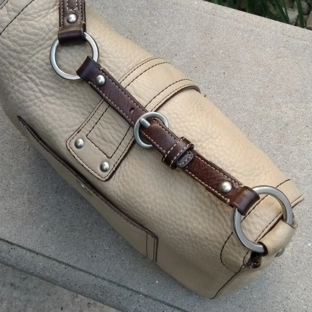 Coach Chelsea F10893 Pebbled Leather shoulder bag